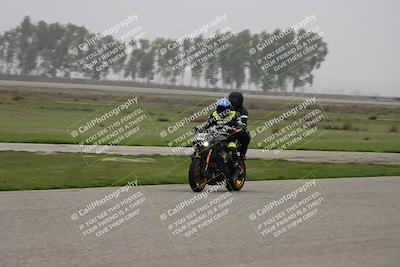 media/Nov-29-2025-TrackDaz (Sat) [[10ae2d9bce]]/Around the Pits/